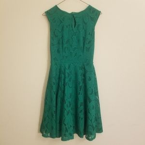 Green London Style Collection Size 4